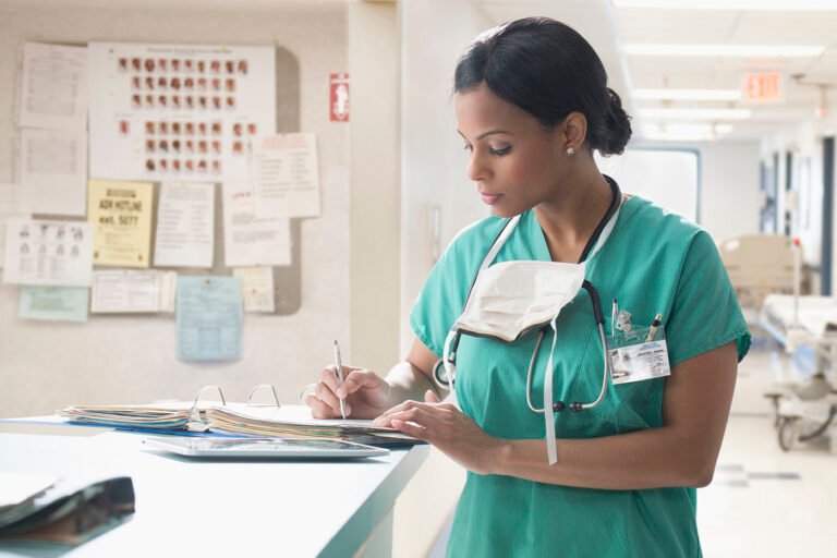 Becoming a Nurse Practitioner