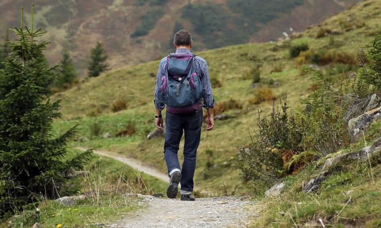 hiking safety tips