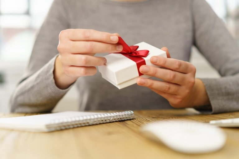 employee appreciation gift boxes