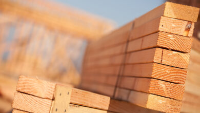 Photo of 5 Factors to Consider When Choosing a Lumber Trucking Company